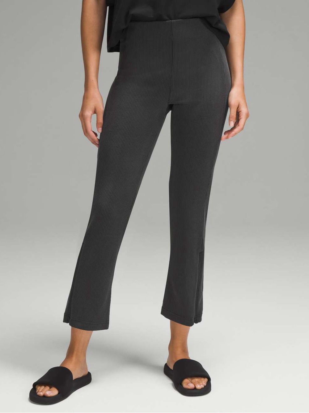 Lululemon Ribbed Softstreme Zip-Leg High-Rise Cropped Pants 25"
Black